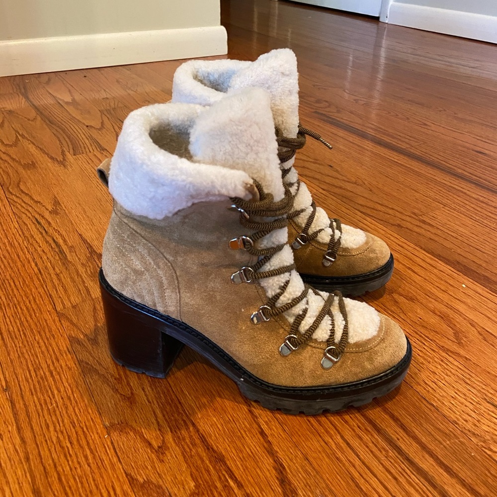 EUC Marc Fisher Daven Lace Up Shearling Suede Hiker Boot Womens 8.5
